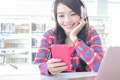 年假沒事做?手機追劇這四款 App 最好用! 年假沒事做?手機追劇這四款 App 最好用!