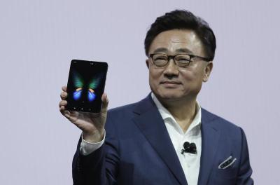 8 款新品、摺疊機大陣仗!三星新旗艦 Galaxy S10 系列發表 8 款新品、摺疊機大陣仗!三星新旗艦 Galaxy S10 系列發表