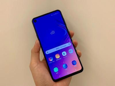 首款三鏡頭、鑽孔螢幕手機!三星 Galaxy A8s 開箱體驗 首款三鏡頭、鑽孔螢幕手機!三星 Galaxy A8s 開箱體驗