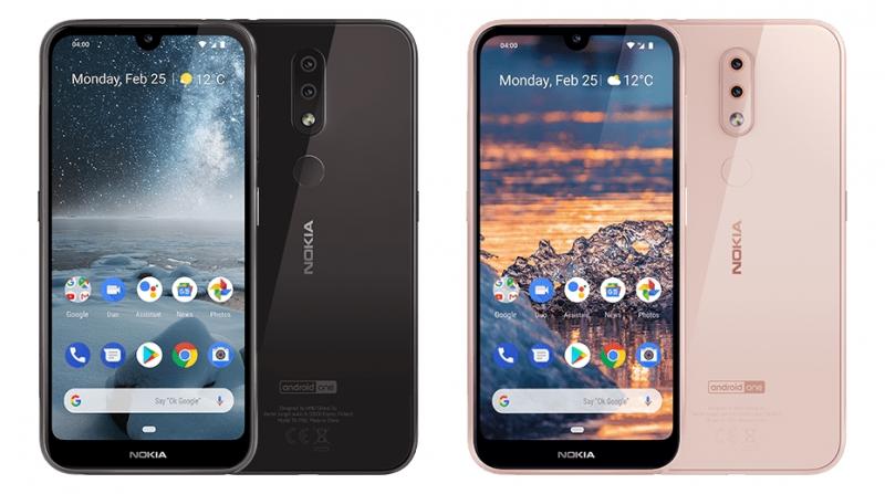 中低階「雙鏡頭」新機 Nokia 4.2 登場,機身共有粉紅、黑兩種顏色。(圖翻攝自Nokia官網;編輯合成)