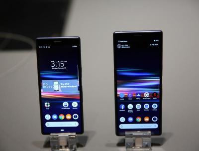【MWC 現場】劉海、金屬外殼世代近尾聲?今年智慧手機 5 趨勢! 【MWC 現場】劉海、金屬外殼世代近尾聲?今年智慧手機 5 趨勢!