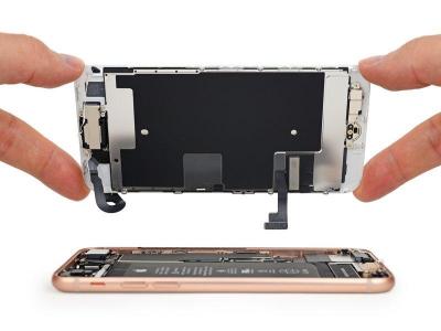 官方接納了?傳 iPhone 第三方電池將獲蘋果維修認證 官方接納了?傳 iPhone 第三方電池將獲蘋果維修認證