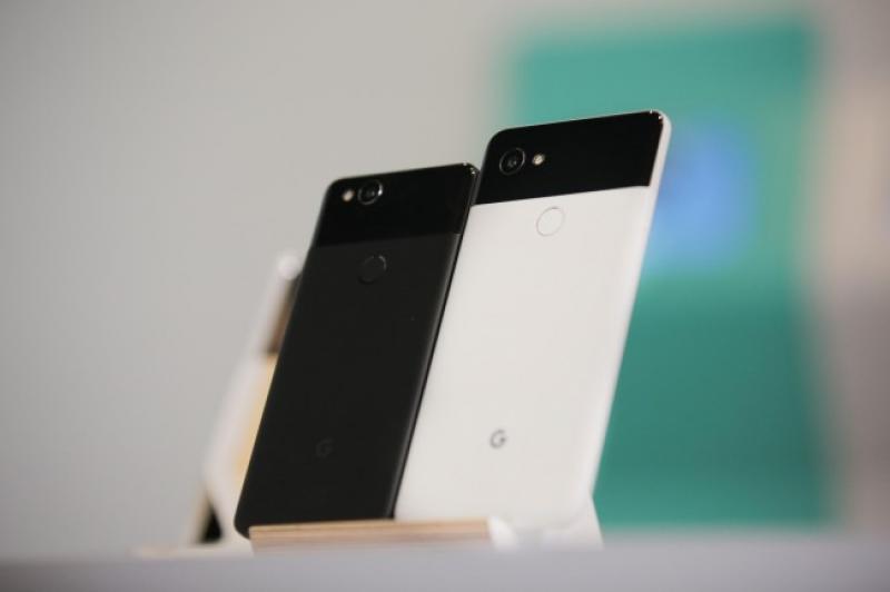 劉海不見瞭、鏡頭也不一樣瞭？Google 新旗艦 Pixel 4 XL 渲染圖遭曝光