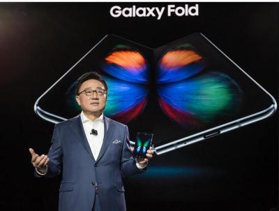 可買一支中低階手機!三星原廠 Galaxy Fold 摺疊機保護套售價曝光 可買一支中低階手機!三星原廠 Galaxy Fold 摺疊機保護套售價曝光