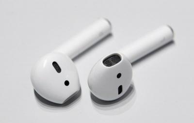 用智慧耳機直接下單購物?「它」有望成蘋果 AirPods 最大勁敵 用智慧耳機直接下單購物?「它」有望成蘋果 AirPods 最大勁敵