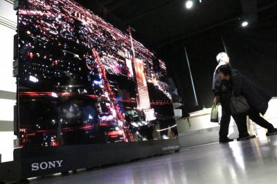 (影片)猜猜有幾塊?Sony CLED 拼圖螢幕首度於台亮相 (影片)猜猜有幾塊?Sony CLED 拼圖螢幕首度於台亮相