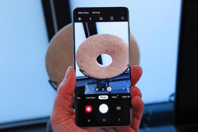 Galaxy S10  夜拍更強大了!三星韌體更新釋出相機「獨家」秘技 Galaxy S10  夜拍更強大了!三星韌體更新釋出相機「獨家」秘技