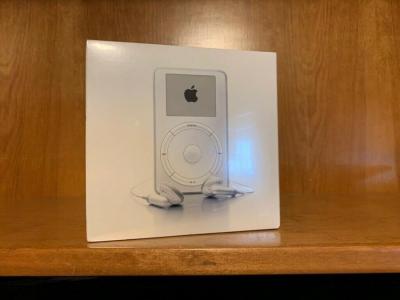 18 年前被嫌貴、沒創意!蘋果初代 iPod 現在天價開賣 18 年前被嫌貴、沒創意!蘋果初代 iPod 現在天價開賣