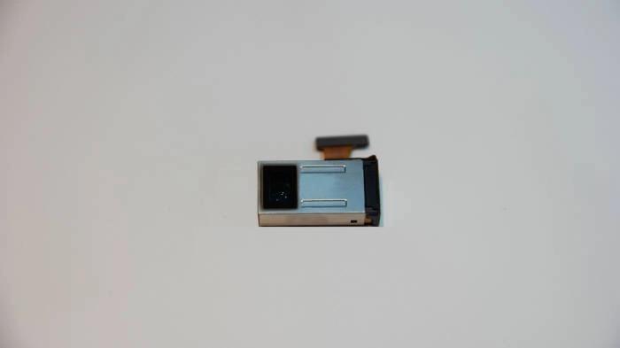 三星發表搭載5倍光學變焦的感光元件,厚度只有5mm。(圖翻攝自ETNews)