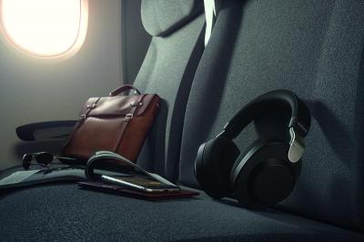 續航力達36小時!Jabra 頭戴式耳機  Elite 85h 智慧降噪,還會自動切換音頻! 續航力達36小時!Jabra 頭戴式耳機  Elite 85h 智慧降噪,還會自動切換音頻!