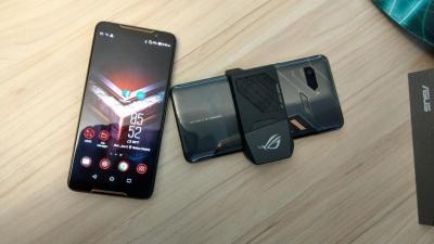 ZenFone 6 都沒有的頂級規格!華碩 ROG Phone II 螢幕升級曝光 ZenFone 6 都沒有的頂級規格!華碩 ROG Phone II 螢幕升級曝光