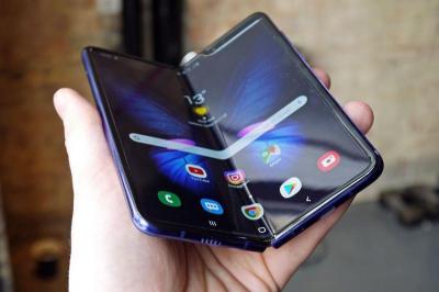 比 Note 10 還要晚?三星 Galaxy Fold 上市日期仍是謎 比 Note 10 還要晚?三星 Galaxy Fold 上市日期仍是謎
