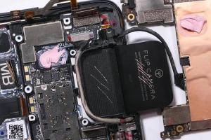 華碩新旗艦 ZenFone 6 被拆光光!內部結構藏了這些秘密 華碩新旗艦 ZenFone 6 被拆光光!內部結構藏了這些秘密