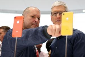 一離職讓蘋果蒸發 2700 億的設計師!盤點 Jony Ive 最經典的 9 大設計 一離職讓蘋果蒸發 2700 億的設計師!盤點 Jony Ive 最經典的 9 大設計