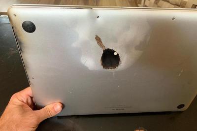 宣布召回之前就自燃!外國用戶傳出 MacBook Pro 電池爆炸案件 宣布召回之前就自燃!外國用戶傳出 MacBook Pro 電池爆炸案件