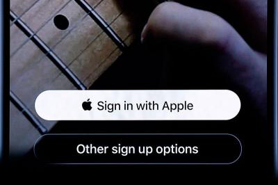 「Sign in with Apple」不遠了?傳 Apple 在 iCloud 網頁版測試新登入功能 「Sign in with Apple」不遠了?傳 Apple 在 iCloud 網頁版測試新登入功能