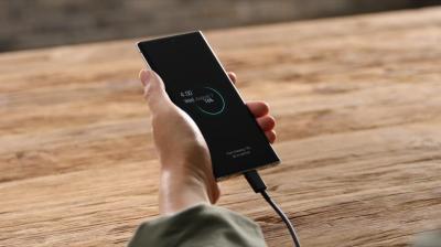 三星機皇 Note 10+ 「快速充電」有多快?外媒實測結果出爐 三星機皇 Note 10+ 「快速充電」有多快?外媒實測結果出爐
