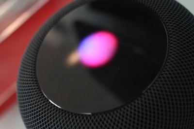 Apple 與 Spotify 握手言和?未來擬可透過 Siri 操作介面 Apple 與 Spotify 握手言和?未來擬可透過 Siri 操作介面