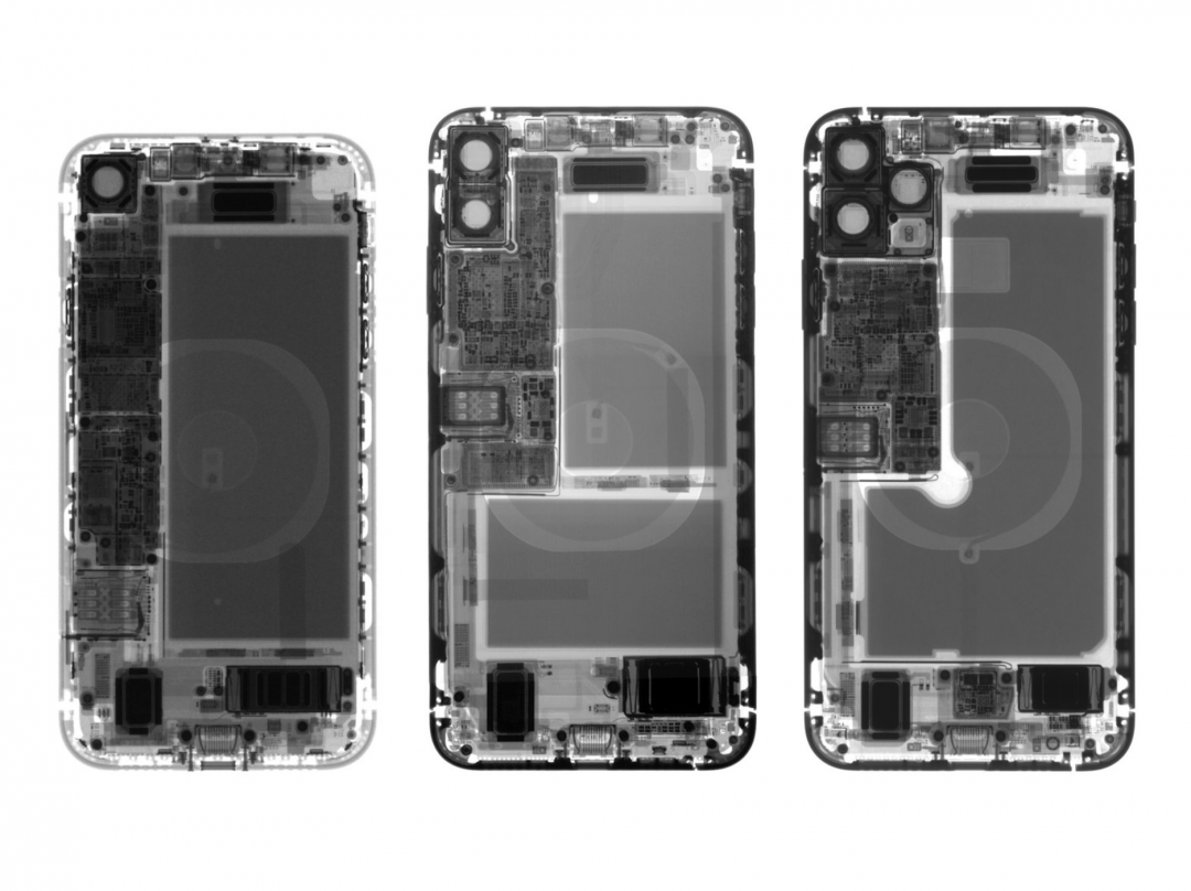 由左至右分別為 iPhone XR、XS Max、11 Pro Max。（圖／翻攝 iFixit）