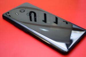 粉絲再等一會兒!HTC 新任 CEO 證實:將著眼 5G 旗艦手機 粉絲再等一會兒!HTC 新任 CEO 證實:將著眼 5G 旗艦手機