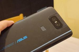 ZenFone 7 第一項支援規格曝光了?華碩新配件透露玄機 ZenFone 7 第一項支援規格曝光了?華碩新配件透露玄機