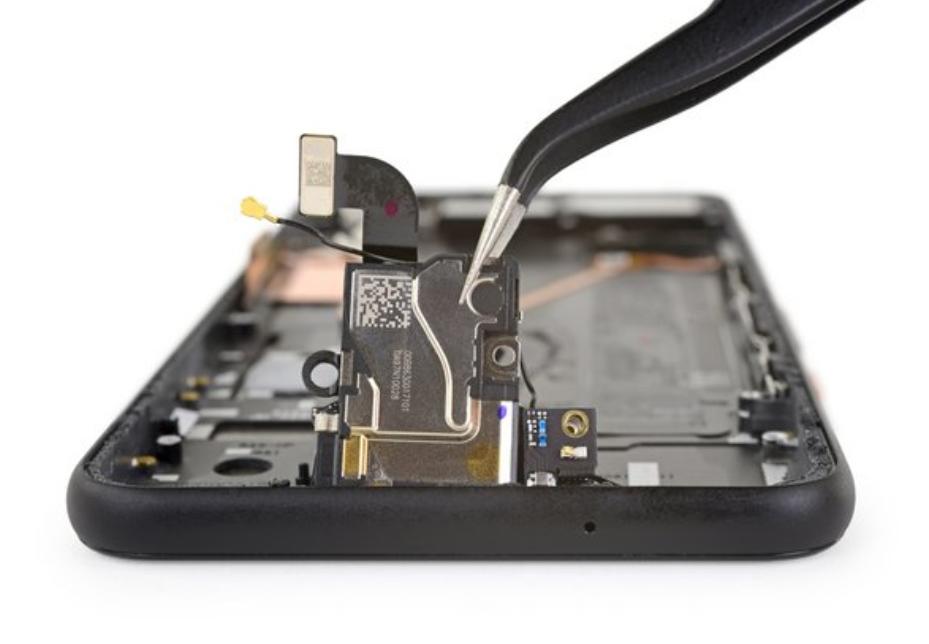 (圖翻攝自iFixit)
