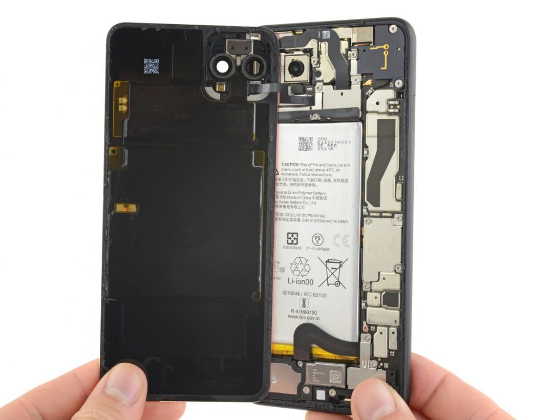 (圖翻攝自iFixit)