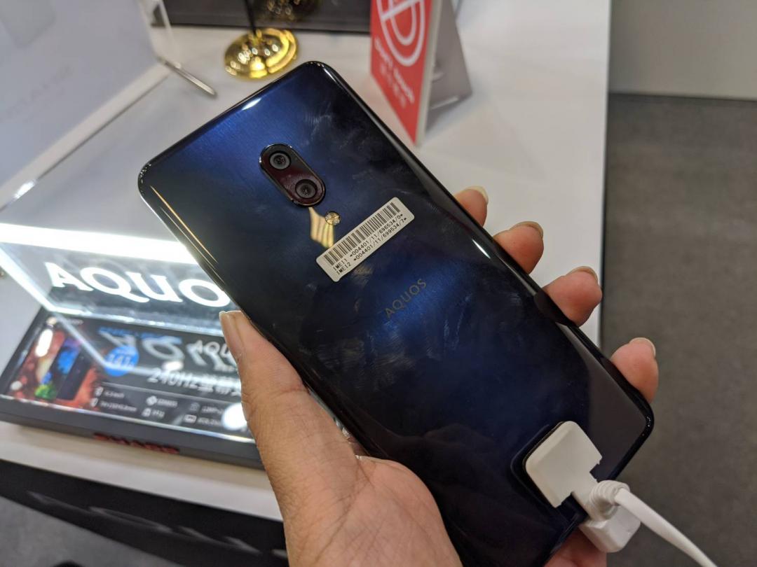 夏普 AQUOS Zero 2。（圖／記者黃肇祥攝）