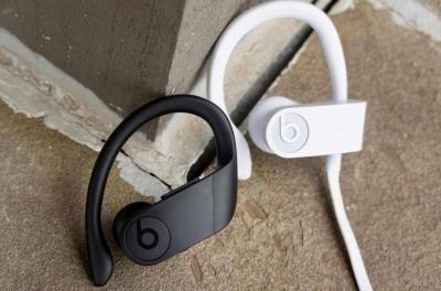 iOS 13 洩密!蘋果將推一款比 AirPods Pro 更便宜的耳機? iOS 13 洩密!蘋果將推一款比 AirPods Pro 更便宜的耳機?