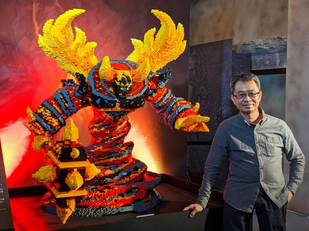 右為黃彥智,同樣也是魔獸的老玩家,從小對於星海爭霸、魔獸爭霸等遊戲耳濡目染。(圖/記者黃肇祥攝)