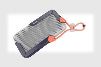 8TB 放口袋帶著走!史上最大容量 SSD 外接硬碟誕生了 8TB 放口袋帶著走!史上最大容量 SSD 外接硬碟誕生了