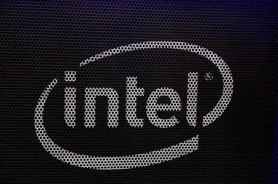 不讓了?Intel 新一代處理器架構時脈直接翻 1 倍! 不讓了?Intel 新一代處理器架構時脈直接翻 1 倍!