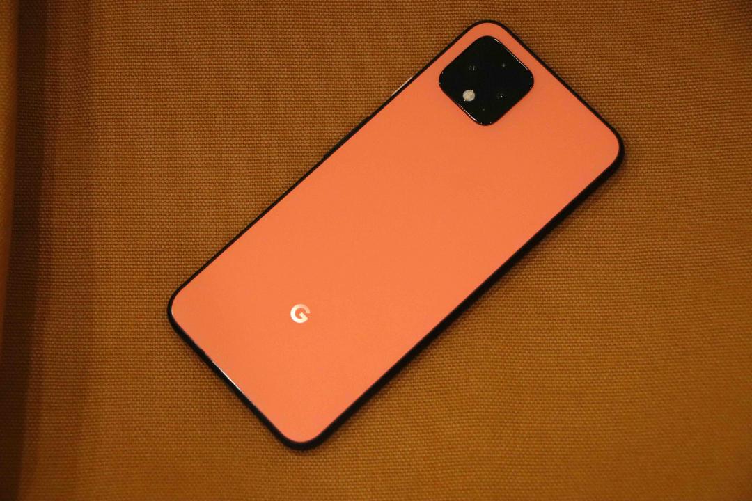 此為 Pixel 4,由於本身電池容量偏小,因此 Google 也嚴加管控 90Hz 的應用場景。(圖/記者黃肇祥攝)