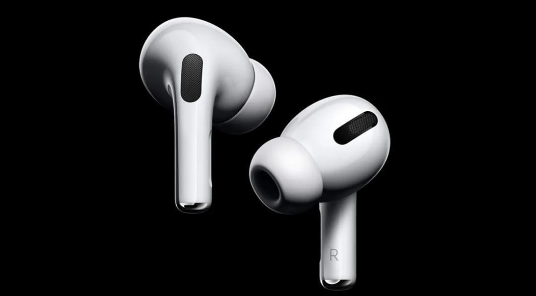 蘋果最新款的無線降噪耳機AirPods Pro,台灣售價為7,990元。(圖/翻攝自蘋果官網)