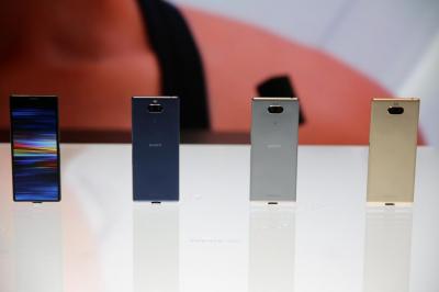 Sony 手機仍險峻!今年前 3 季只售出 280 萬台創新低 Sony 手機仍險峻!今年前 3 季只售出 280 萬台創新低