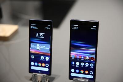 Sony 施魔法?用這兩招、手機少賣 260 萬支卻倒賺 647 億日圓 Sony 施魔法?用這兩招、手機少賣 260 萬支卻倒賺 647 億日圓