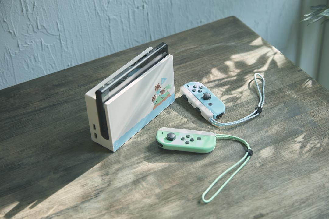 任天堂為遊戲新作《集合啦!動物森友會》推出的特別版Switch 主機。(圖/翻攝任天堂官網)