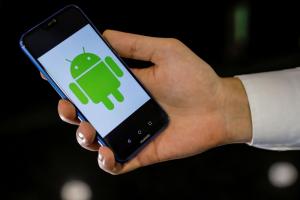 超過 10 億台設備遭「放生」！Android 手機用 3 年就不安全了