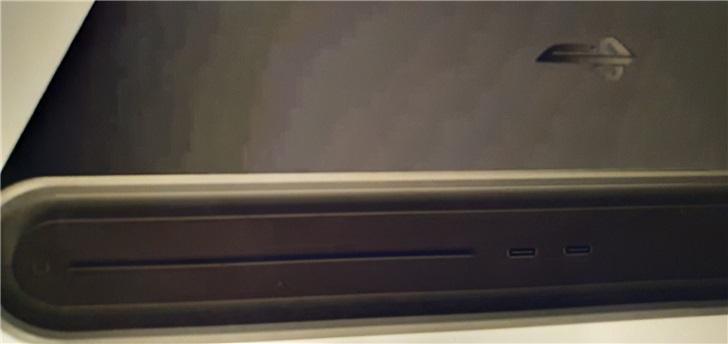 Sony PS5 外型曝光？仍採扁平設計、搭 USB Type-C