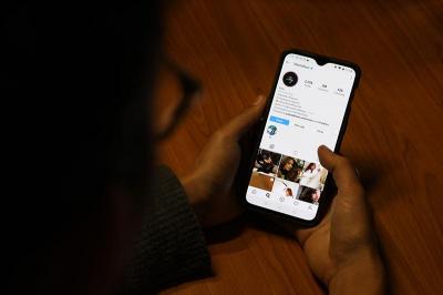 Instagram 推出武漢肺炎「專用功能」!開放商業帳號添加購物連結 Instagram 推出武漢肺炎「專用功能」!開放商業帳號添加購物連結