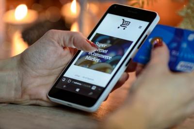 致敬 Apple Card?Google 傳擬推 Google Card 實體金融卡 致敬 Apple Card?Google 傳擬推 Google Card 實體金融卡