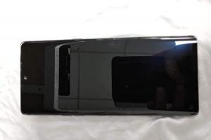 LG 新一代 Velvet 手機諜照曝光!雨滴式鏡頭很搶眼 LG 新一代 Velvet 手機諜照曝光!雨滴式鏡頭很搶眼