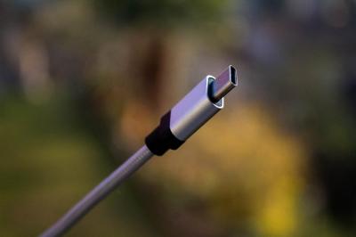 USB 4.0 太強!未來 HDMI、DisplayPort 接孔要「失業」了? USB 4.0 太強!未來 HDMI、DisplayPort 接孔要「失業」了?