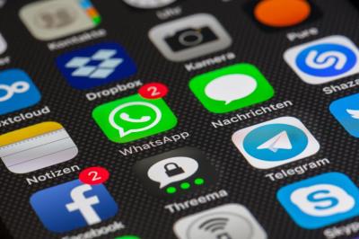 平台統一?傳 FB Messenger 將可與 WhatsApp 互傳訊息 平台統一?傳 FB Messenger 將可與 WhatsApp 互傳訊息
