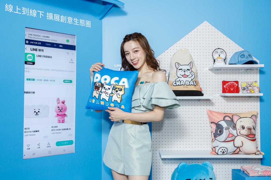 LINE將在LINE購物旗下的LINE口袋商店開設「LINE CREATORS創作者商品館」,銷售貼圖創作者的授權商品。預計首波推出豆卡頻道、一神家族、貓貓蟲咖波跟好想兔等日常實用品項。確切上線時程尚有待官方後續發布。(圖/LINE提供)