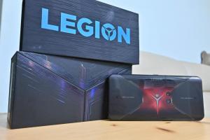 與 ROG 拚規格！開箱聯想 5G 旗艦電競手機 Legion Phone