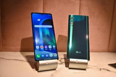 便宜的 5G 手機怎麼挑? 一張圖秒懂 4 大機款規格優劣勢 便宜的 5G 手機怎麼挑? 一張圖秒懂 4 大機款規格優劣勢