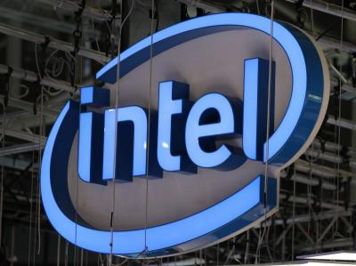 迎戰強勢 AMD!Intel 重推高階顯示卡、新一代十奈米 Core 處理器架構也登場 迎戰強勢 AMD!Intel 重推高階顯示卡、新一代十奈米 Core 處理器架構也登場