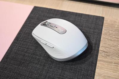 滾輪 1 秒可滑 1000 行!羅技旗艦滑鼠 MX Anywhere 3 登台 滾輪 1 秒可滑 1000 行!羅技旗艦滑鼠 MX Anywhere 3 登台