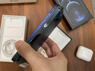 從 30 公尺山谷墜落!蘋果 iPhone 12 抗摔能力揭曉 從 30 公尺山谷墜落!蘋果 iPhone 12 抗摔能力揭曉